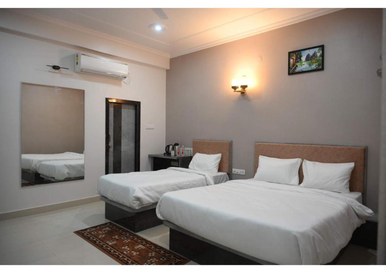 Hotel Ganga Kaveri 바라나시 외부 사진