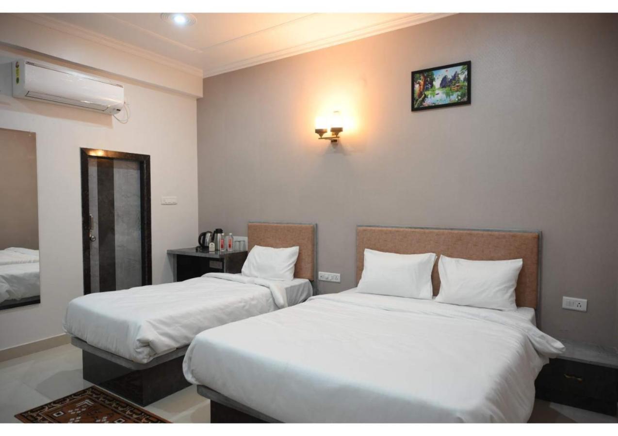 Hotel Ganga Kaveri 바라나시 외부 사진